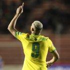 Richarlison de Brasil celebra luego de anotar un gol durante un partido de las eliminatorias sudamericanas para el Mundial de Catar 2022, en el estadio Hernando Siles en La Paz (Bolivia), este 29 de marzo de 2022.