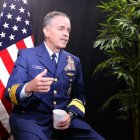 Funcionario. El contralmirante Douglas M. Fears visitó el Ecuador la semana pasada y mantuvo varias reuniones con autoridades militares y policiales.