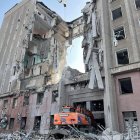 Subió a quince el número de fallecidos por el ataque a una edificación oficial en Mikolaiv, Ucrania.