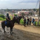 Alrededor de 500 policías acudieron al lugar para realizar la intervención.