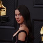 La estadounidense Olivia Rodrigo llega a la 64 edición de los premios Grammy en el MGM Grand Garden Arena de Las Vegas (EE.UU.)., este 3 de abril de 2022.