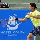 La primera raqueta del país tuvo ayer un debut prometedor en Salinas tras vencer por parciales de 6-3 y  6-3 a su compatriota y amigo Álvaro Guillén.