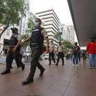 Una de las medidas preventivas que se han adoptado, son los operativos a pie que realiza la policía.