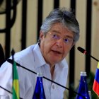 Fotografía de archivo en la que se registró al presidente de Ecuador, Guillermo Lasso, quien puntualizó este martes que la crisis carcelaria es un "tema heredado" de otras administraciones y aseguró que se fortalecerá la inteligencia carcelaria "para evitar más acontecimientos".