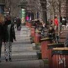 La gente en la capital de Ucrania, Kiev, ha comenzado a salir nuevamente a las calles como antes.