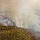 Fotografía de archivo de un incendio forestal en las cercanías de la ciudad de Cuiabá en el estado de Mato Grosso (Brasil).