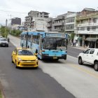 Norte. Ingresar a la vía exclusiva del Trolebús es una contravención que acarrea una multa de 10 % del salario básico. El Municipio permite esta infracción en cuatro tramos.