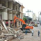 La residencia. Está ubicada en pleno corazón de la ciudad, en las calles 9 de Octubre y Escobedo. Se derrumbó pasadas las 03:00.