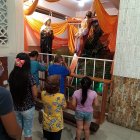 Tránsito. La imagen del Cristo del Consuelo fue bajada del altar y colocada a un costado, a la espera del viernes.