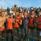 En la modalidad cuatro con, el elenco de la Asociación Deportiva Naval (ADN) #1 llegó en el primer lugar de la regata Guayaquil-Posorja. Lo hicieron alrededor de las 06:45.