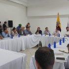 Las autoridades del Gobierno y los representantes del sector bananero se reunieron este 15 de abril de 2022.