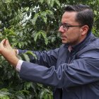 Fotografía fechada el 6 de abril de 2022, que muestra a Jhon Rodríguez, docente de la Facultad de Ciencias Económicas y Empresariales de la Universidad Técnica Particular de Loja (UTPL) en la ciudad de Loja (Ecuador).