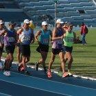 David Hurtado (119) comandando la prueba de los 10.000 metros marcha en la que ganó la medalla de oro.