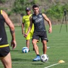 Emmanuel Martínez, volante de Barcelona, no juega hace un mes a causa de una lesión.