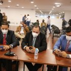 Diligencia. Diego Sánchez (c) durante la audiencia de juzgamiento realizada este jueves en el Complejo Judicial Norte.