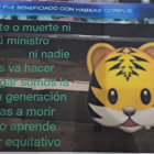 En la parte superior de la hoja constan los logotipos de banderas, en el lado derecho la de México y en el izquierdo la de Ecuador