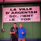 Emiliano junto a Laurent Launay, director del club, su principal apoyo.