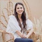 Su corta edad no riñe con su formación para ayudar a mejorar la vida de otros.