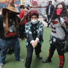 Los seguidores van a las convenciones vestidos como sus personajes favoritos.