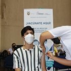 Sede. En Guayaquil se dispuso que un auditorio de la Universidad Salesiana sea un ‘vacunatorio’ permanente.