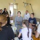 Angelina Jolie se encuentra en Leópolis "para ayudar a los ucranianos"