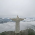 Vista de la estatua del mayor Cristo del mundo con 37,5 metros de altura el 7 de mayo de 2022, en la ciudad de Encantado (Brasil).