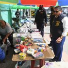 En las afueras del colegio Veintiocho de Mayo se desalojó a vendedores informales.