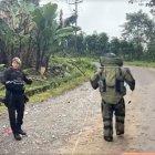 Artefacto. Miembros de la Policía desactivaron un artefacto explosivo colocado en la vía de acceso a la cárcel.