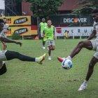 El entrenador argentino, Jorge Célico, llevó a Venezuela a la plantilla principal de Barcelona. De acuerdo a la convocatoria, no se guardará nada para esta noche.