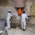El pan, el último motivo de los iraníes para echarse a las calles

 El pan, el último motivo de los iraníes para echarse a las calles
Pan recién hecho en una panadería del centro de Teherán (Irán). EFE/Jaime León

 El pan, el último motivo de los iraníes para echarse a las calles
EFE/Jaime León

 El pan, el último motivo de los iraníes para echarse a las calles
Un panadero prepara pan en un horno del centro de Teherán (Irán). EFE/Jaime León
El pan, el último motivo de los iraníes para echarse a las calles

 El pan, el último motivo de los iraníes para echarse a las calles
Pan recién hecho en una panadería del centro de Teherán (Irán). EFE/Jaime León

 El pan, el último motivo de los iraníes para echarse a las calles
EFE/Jaime León

 El pan, el último motivo de los iraníes para echarse a las calles
Un panadero prepara pan en un horno del centro de Teherán (Irán). EFE/Jaime León
vvvvvv


































El pan, el último motivo de los iraníes para echarse a las calles

 El pan, el último motivo de los iraníes para echarse a las calles
Pan recién hecho en una panadería del centro de Teherán (Irán). EFE/Jaime León

 El pan, el último motivo de los iraníes para echarse a las calles
EFE/Jaime León

 El pan, el último motivo de los iraníes para echarse a las calles
Un panadero prepara pan en un horno del centro de Teherán (Irán). EFE/Jaime León