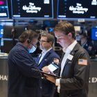 Economistas trabajan en la Bolsa de Nueva York (EE.UU.)