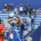 Emelec no pudo sumar en su casa contra la Católica en su estadio.