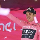 Richard Carapaz se siente fuerte y está enfocado en defender la maglia rosa hasta la meta final, en Verona.