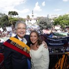 El presidente de la República, Guillermo Lasso, recibió respaldo de los ciudadanos en la Plaza Grande, en su primer año de gestión.