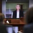 La modelo Kate Moss testifica por videollamada en el juicio que enfrenta a Johnny Depp y su exesposa, la también actriz Amber Heard, por difamación, este 25 de mayo de 2022, en Fairfax, Virginia.