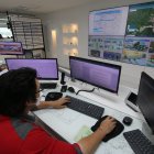 La sala de control, desde la cual se puede ver en tiempo real el suministro de agua potable de toda la ciudad de Guayaquil.