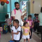 Los padres no descuidan a sus hijos y están atentos en el proceso de presencialidad.