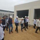 El presidente Guillermo Lasso, acompañado de los ministros de Obras Públicas, Marcelo cabrera; y de Educación, María Brown, recorre las obras de la unidad educativa José Joaquín de Olmedo, en el Parque Samanes.