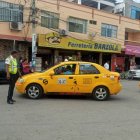 Los vigilantes han empezado a sancionar a los taxistas que no pertenecen a La Libertad
