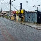 La licorería donde ocurrió el crimen permanece cerrada