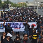 La ciudadanía salió a las calles para exigir cambios inmediatos.