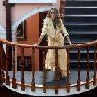 Karol Noboa es la conocida conductora radial de El mundo de cabeza, que se transmite por la radio capitalina FM Mundo.