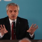 El presidente de Argentina, Alberto Fernández, busca de alguna manera obtener los recursos para una debilitada economía de su país.