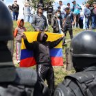 CIERRE DE VIAS EN SAN MIGUEL DEL COMUN PARROQUIA DE CALDERON , SANTA ROSA DE CUSUBAMBA  EN CAYAMBERUTA VIVA (FOTO) .René Fraga, Quito 17 de junio del 2022. Agencia ( ag - expreso -ag - extra )
