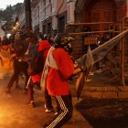 Violentos. No hay marcha pacífica que no sea vea coronada con lanzamiento de piedras y bombas molotov.