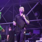 El colombiano apareció pasadas las 22:00 en medio de juegos pirotécnicos y luces multicolores