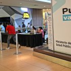 Afluencia. Aún los puntos masivos ce vacunación como el de CityMall muestran una baja concurrencia.