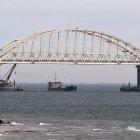 Puente sobre el estrecho de Kerch, que une Crimea y Rusia