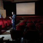 El cine. La sala ‘Enrique Gil Calderón’ está en el quinto piso del edificio sede de la Casa de la Cultura Núcleo del Guayas. Tiene capacidad para 260 espectadores.