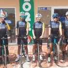 Parte del equipo nacional que entrará hoy en competencia en la prueba de contrarreloj individual masculino y femenino por las calles de Valledupar.